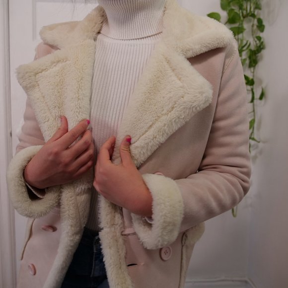 Gorgeous soft pink coat - Picture 4 of 16